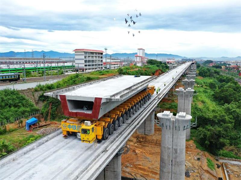珠海高铁高架桥施工